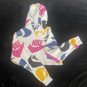 Cropped Large Nike Hoodie